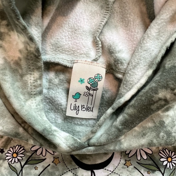 Lily Bleu Sun Tie Dye Sweatsuit Set Sage Green
Girls Size 10/12 - Picture 4 of 5